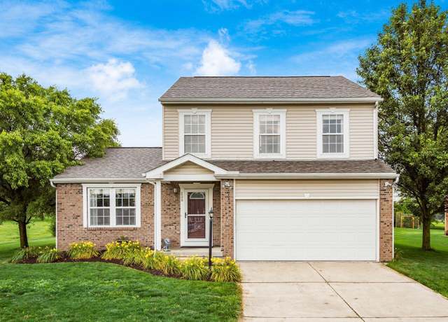 Property at 220 Links Dr, Marysville, OH 43040, 3 beds, 3.5 baths
