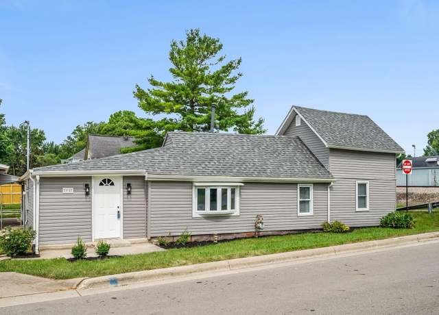 Property at 114 N Trine St, Canal Winchester, OH 43110, 4 beds, 2 baths