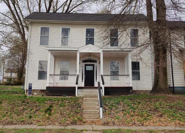 Property at 215 Corwin Ave, Zanesville, OH 43701, 3 beds, 2.5 baths