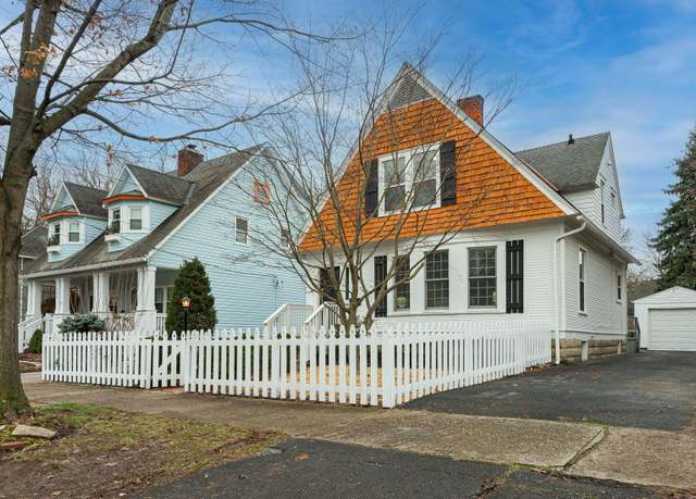Property at 297 N Franklin St, Delaware, OH 43015, 3 beds, 1.5 baths