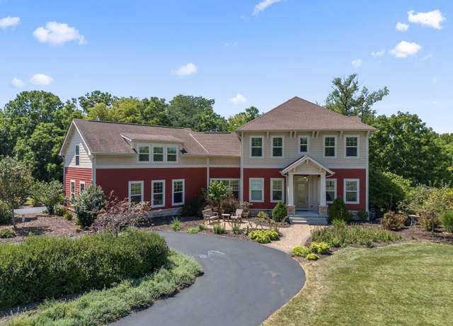 Property at 312 Larkspur Dr, Galloway, OH 43119, 4 beds, 4.5 baths