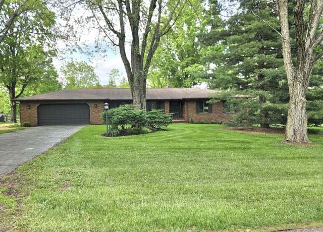 Property at 146 Knoll Dr, Granville, OH 43023, 3 beds, 2.5 baths