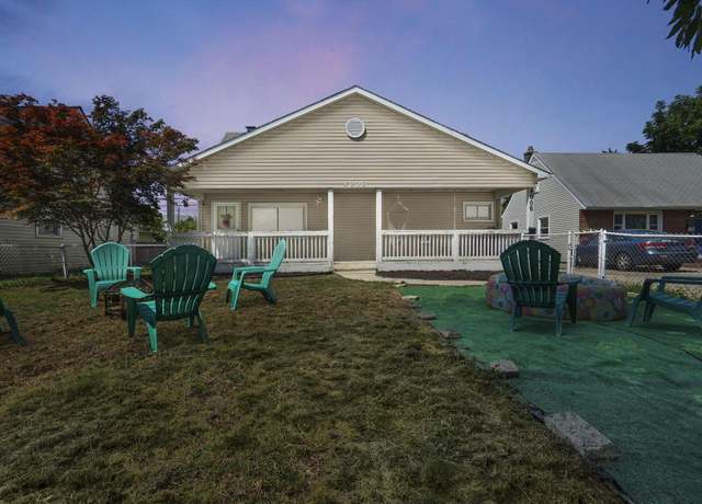 Property at 4006 Halsey Pl, Columbus, OH 43228, 4 beds, 2 baths