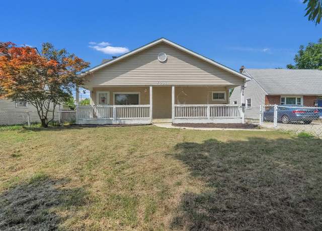 Property at 4006 Halsey Pl, Columbus, OH 43228, 4 beds, 2 baths