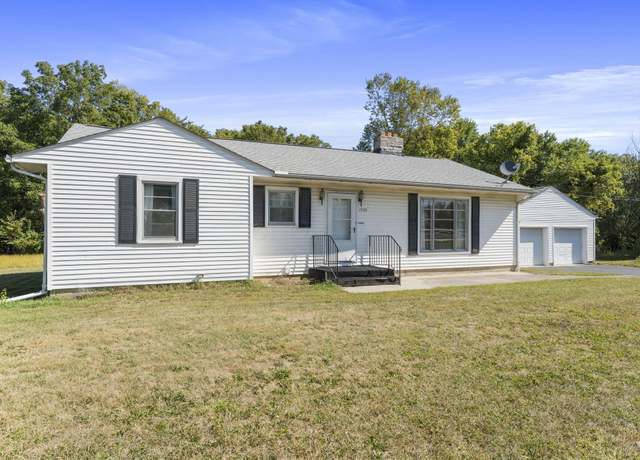 Property at 1590 W William St, Delaware, OH 43015, 3 beds, 2.5 baths