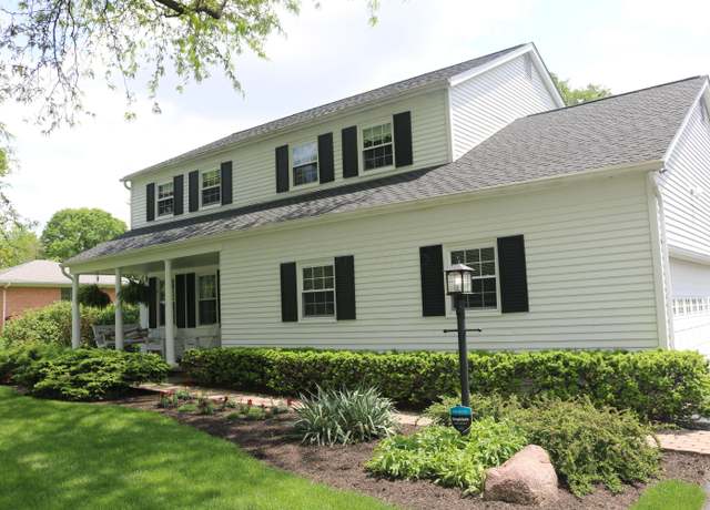 Property at 6736 Worthington Galena Rd, Worthington, OH 43085, 4 beds, 2.5 baths