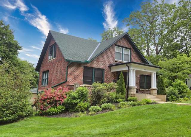 Property at 943 E High St, Mount Vernon, OH 43050, 3 beds, 3 baths