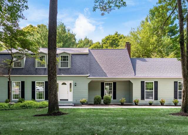 Property at 378 Pleasantview Dr NE, Granville, OH 43023, 4 beds, 2.5 baths