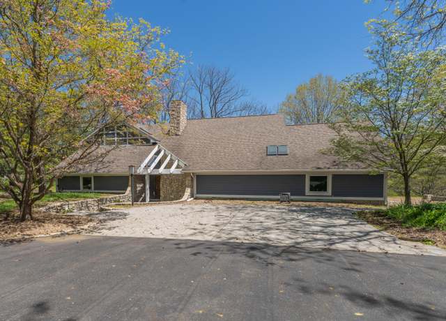 Property at 29740 Blosser Rd, Logan, OH 43138, 4 beds, 5.5 baths