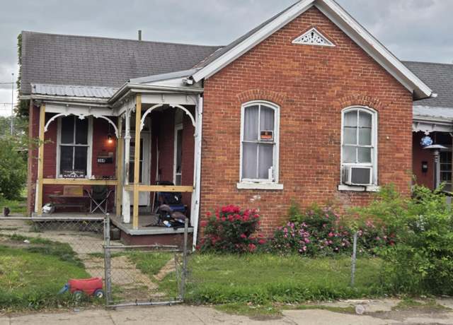 Property at 384 E 2nd St, Chillicothe, OH 45601, 3 beds, 1 bath