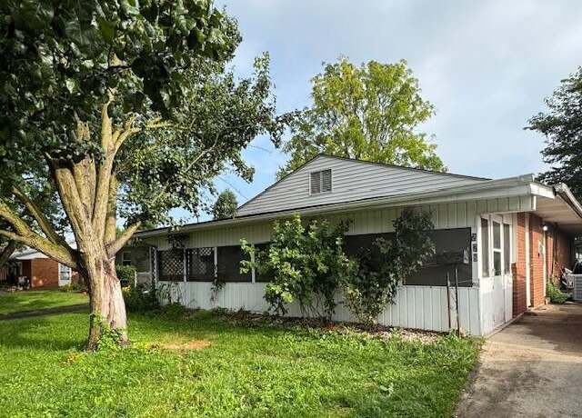 Property at 278 Cullman Rd, Columbus, OH 43207, 4 beds, 2 baths