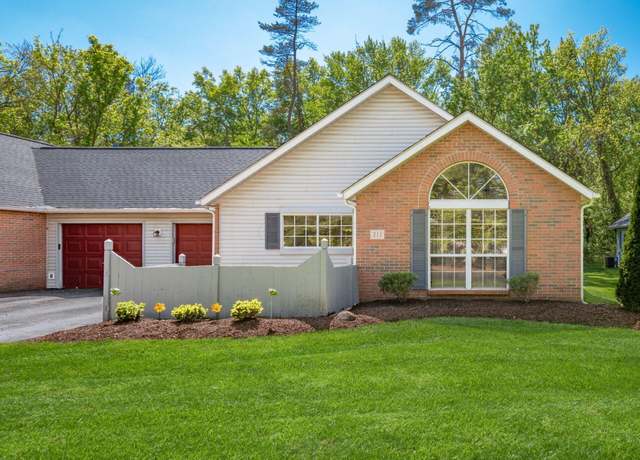 Property at 211 Timbers Dr, Gahanna, OH 43230, 2 beds, 2 baths