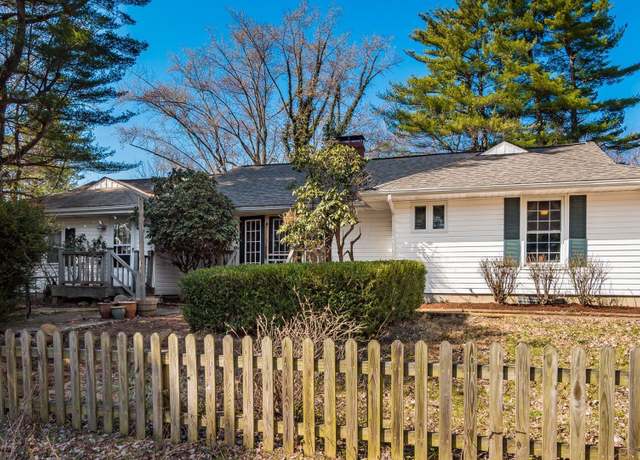 Property at 1749 North St, Granville, OH 43023, 5 beds, 2.5 baths