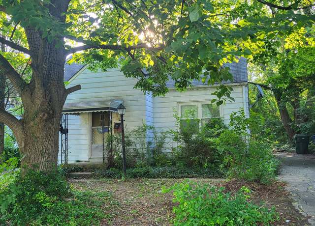 Property at 228 S Ashburton Rd, Columbus, OH 43213, 3 beds, 1 bath