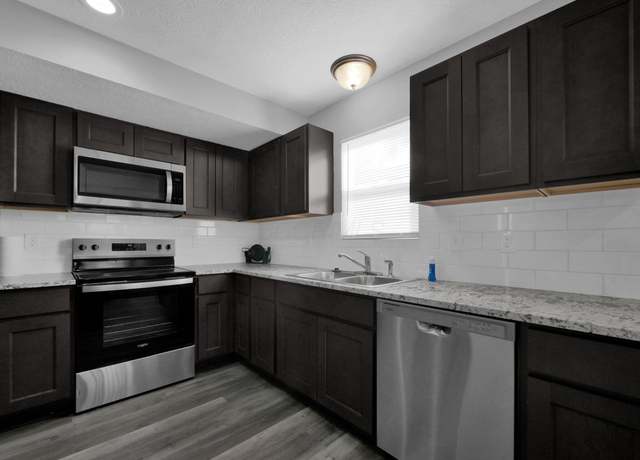 Property at 4984 Vanderbilt Dr, Columbus, OH 43213, 3 beds, 2.5 baths