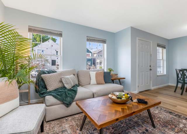 Property at 225 Reeb Ave, Columbus, OH 43207, 4 beds, 2 baths