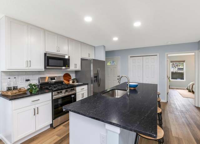 Property at 225 Reeb Ave, Columbus, OH 43207, 4 beds, 2 baths