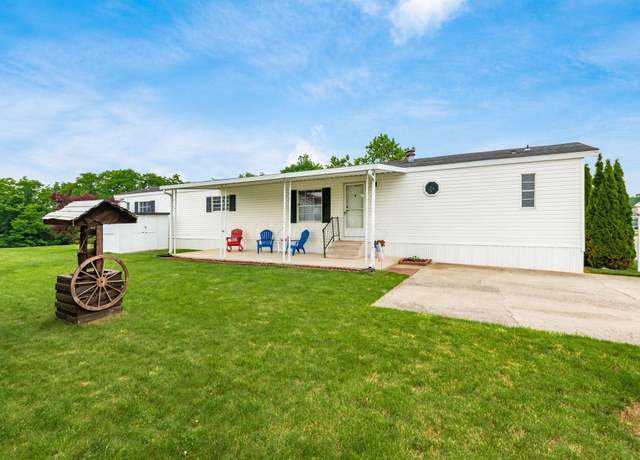 Property at 2389 Bluff Run Dr, Grove City, OH 43123, 3 beds, 2 baths