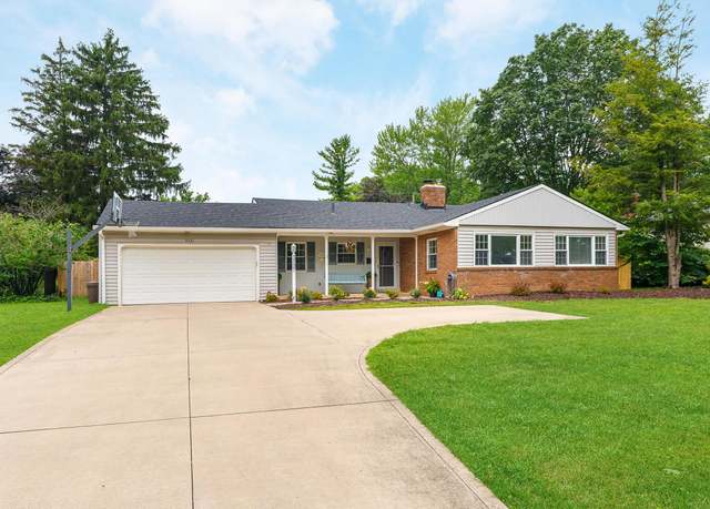 Photo of 3121 Edgefield Rd, Columbus, OH 43221