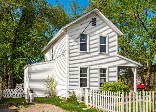 Property at 30 Boner St, Newark, OH 43055, 3 beds, 1 bath