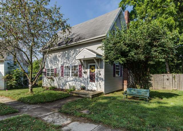 Property at 221 Walnut St, Mechanicsburg, OH 43044, 3 beds, 1 bath