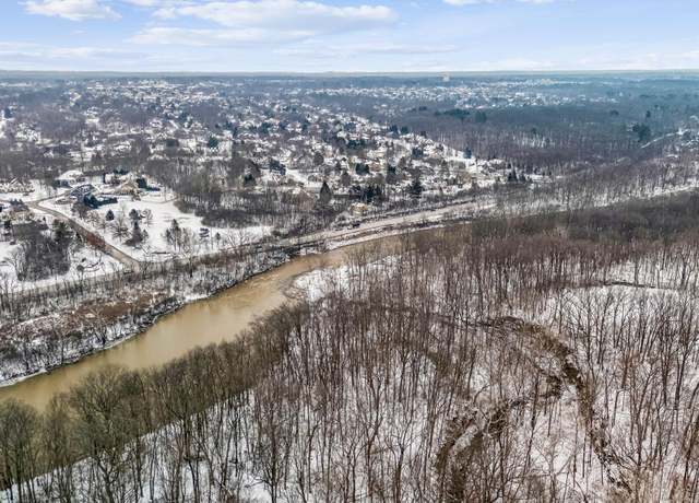 Property at 4800 Deer Run Dr, Dublin, OH 43017