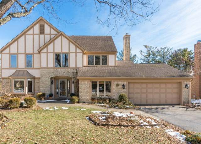 Property at 4670 Bridle Path Ln, Dublin, OH 43017, 4 beds, 2.5 baths