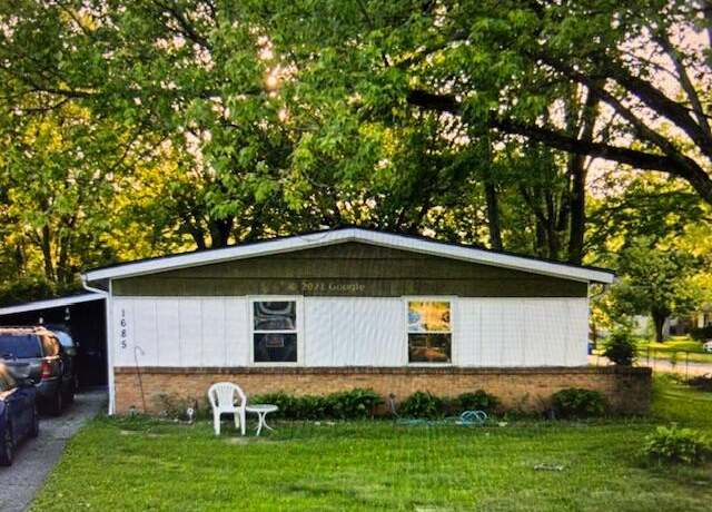 Property at 1685 Shady Lane Rd, Columbus, OH 43227, 4 beds, 2 baths