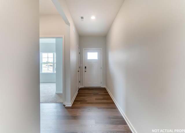 Property at 1764 Jacko Ln, Circleville, OH 43113, 4 beds, 2 baths