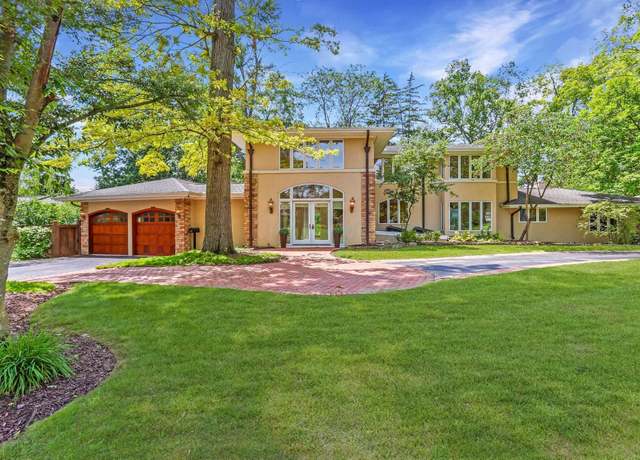 Photo of 3839 Woodbridge Rd, Upper Arlington, OH 43220