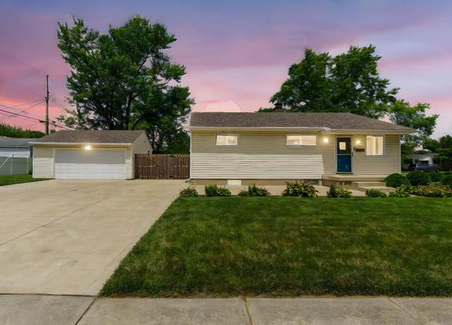 Property at 2804 Kingston Ave, Grove City, OH 43123, 3 beds, 2 baths