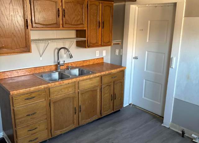 Property at 2499 Howey Rd, Columbus, OH 43211, 2 beds, 1 bath