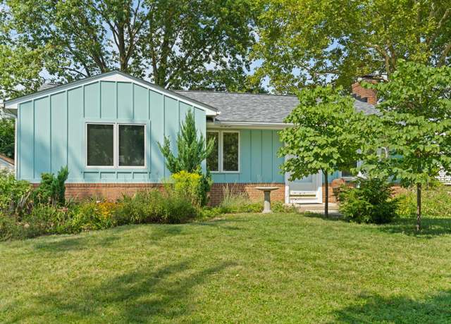 Property at 2786 Woodstock Rd, Upper Arlington, OH 43221, 4 beds, 2 baths