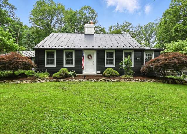 Property at 224 Garver Rd, Mansfield, OH 44903, 4 beds, 3 baths