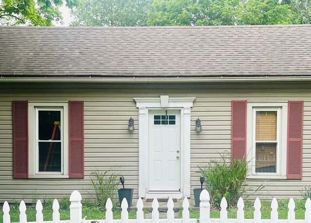 Property at 2306 Villa Rd, Springfield, OH 45503, 2 beds, 1 bath