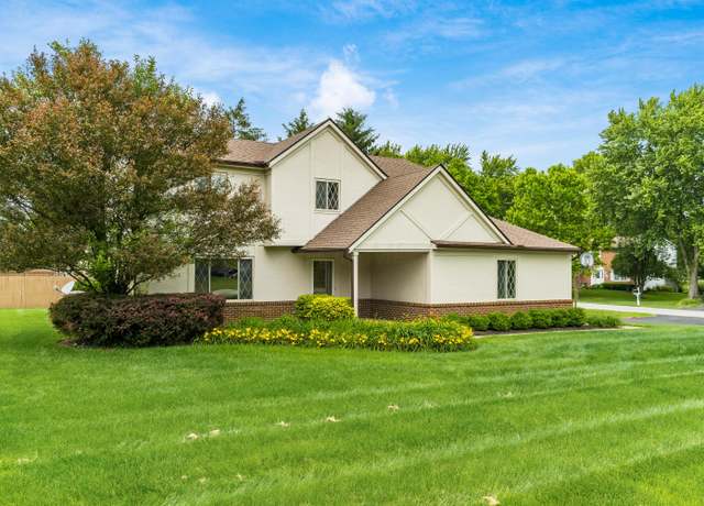 Property at 11795 Huntington Way NW, Pickerington, OH 43147, 4 beds, 3 baths