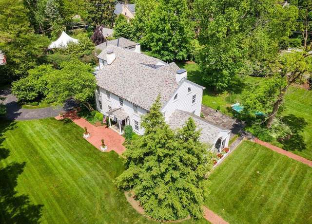 Property at 324 E North Broadway St, Columbus, OH 43214, 6 beds, 5 baths