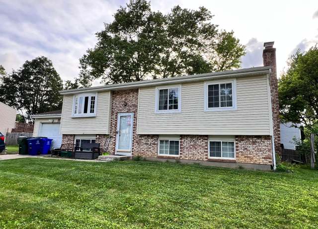 Property at 2067 Opal Ln, Grove City, OH 43123, 4 beds, 2 baths