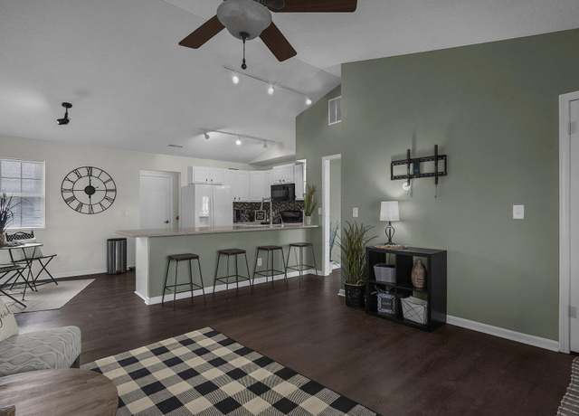 Property at 361 Virginia Ct, Pataskala, OH 43062, 3 beds, 2.5 baths