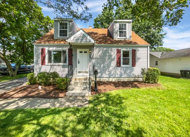 Property at 264 Lawrence Ave, Columbus, OH 43228, 2 beds, 2 baths
