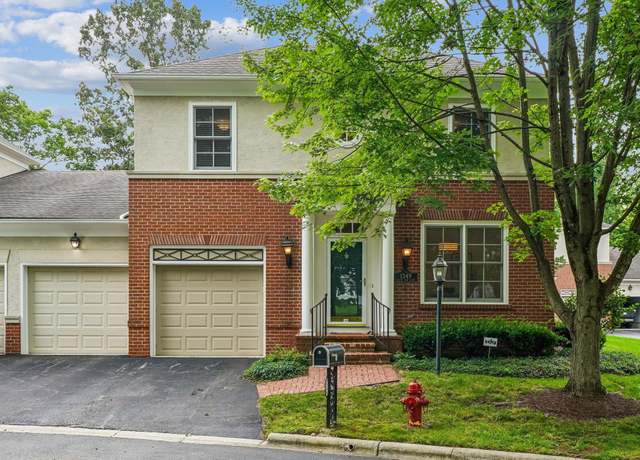 Photo of 1349 White Oak Ln, New Albany, OH 43054