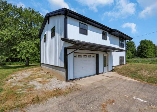 Property at 26563 Tarlton Adelphi Rd, Laurelville, OH 43135, 3 beds, 1.5 baths