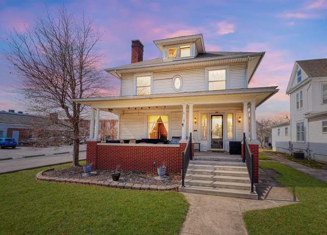 Property at 121 N Pickaway St, Circleville, OH 43113, 4 beds, 3 baths