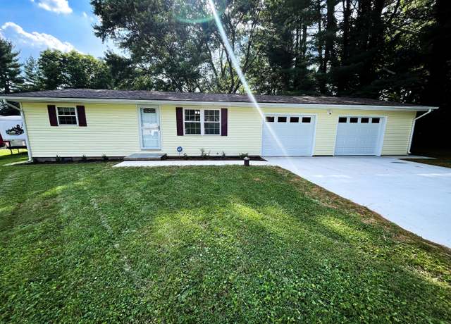 Property at 2065 Russell Dr, Zanesville, OH 43701, 2 beds, 1 bath