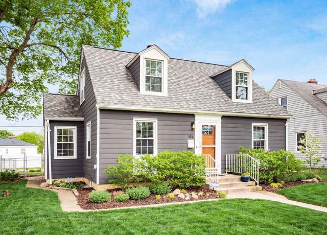Property at 194 Demorest Rd, Columbus, OH 43204, 3 beds, 2 baths