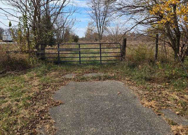 Property at 10681 Prairie Rd, Washington Court House, OH 43160