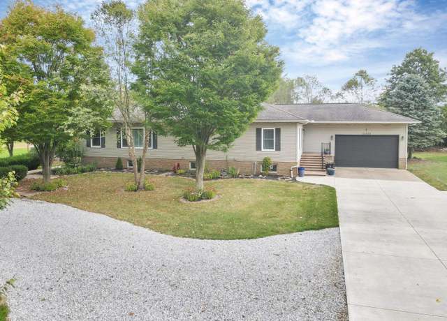 Property at 13958 Johnstown Utica Rd, Johnstown, OH 43031, 4 beds, 4 baths