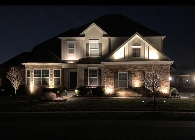 Property at 5645 Barronsmore Way S, Dublin, OH 43016, 4 beds, 4.5 baths