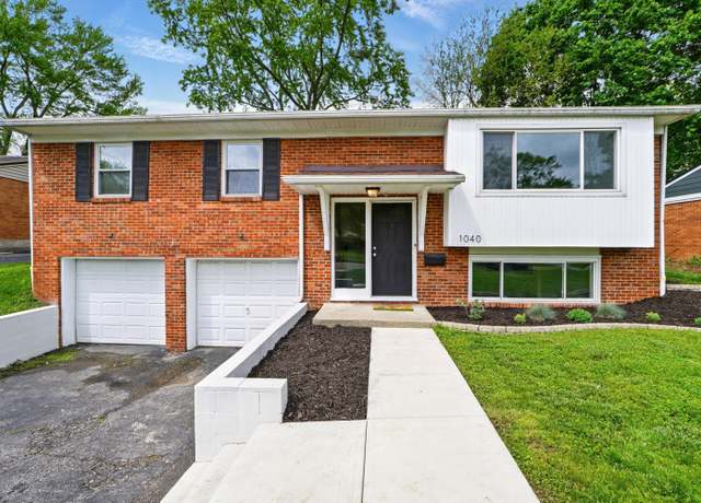 Property at 1040 Roche Ct N, Columbus, OH 43229, 3 beds, 1.5 baths