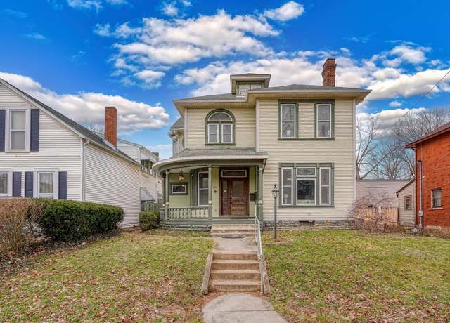 Property at 144 S Mulberry St, Chillicothe, OH 45601, 4 beds, 1.5 baths